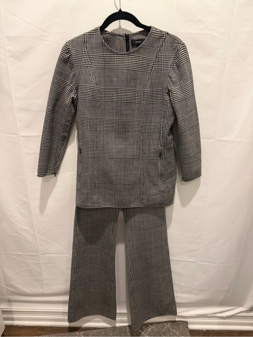 Theory Lauret CL Portland glen plaid top and bottoms made from virgin wool.size2
